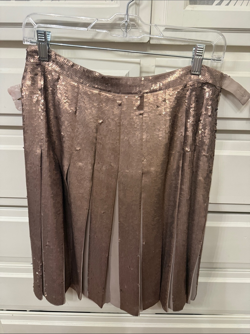 BCBG MaxAzria Sequin Pleated Women’s Skirt - Rose Gold. Small